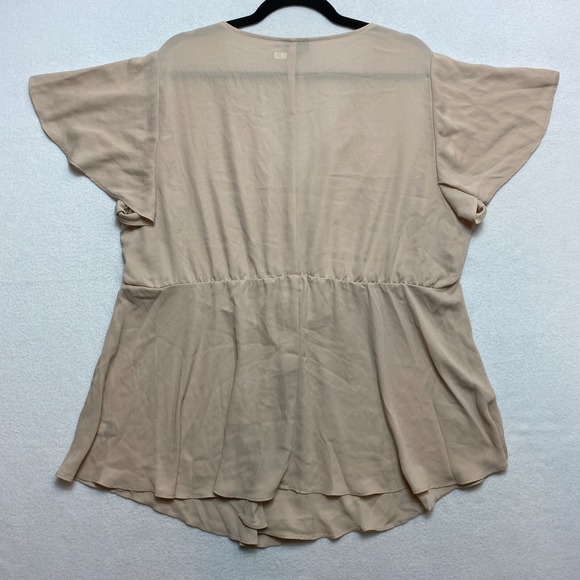 Torrid Blouse Womens2X Blush Twist Surplice Mushroom Georgette Flutter $45 - Picture 8 of 11